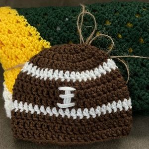 Custom crochet team baby blanket and beanie bundle